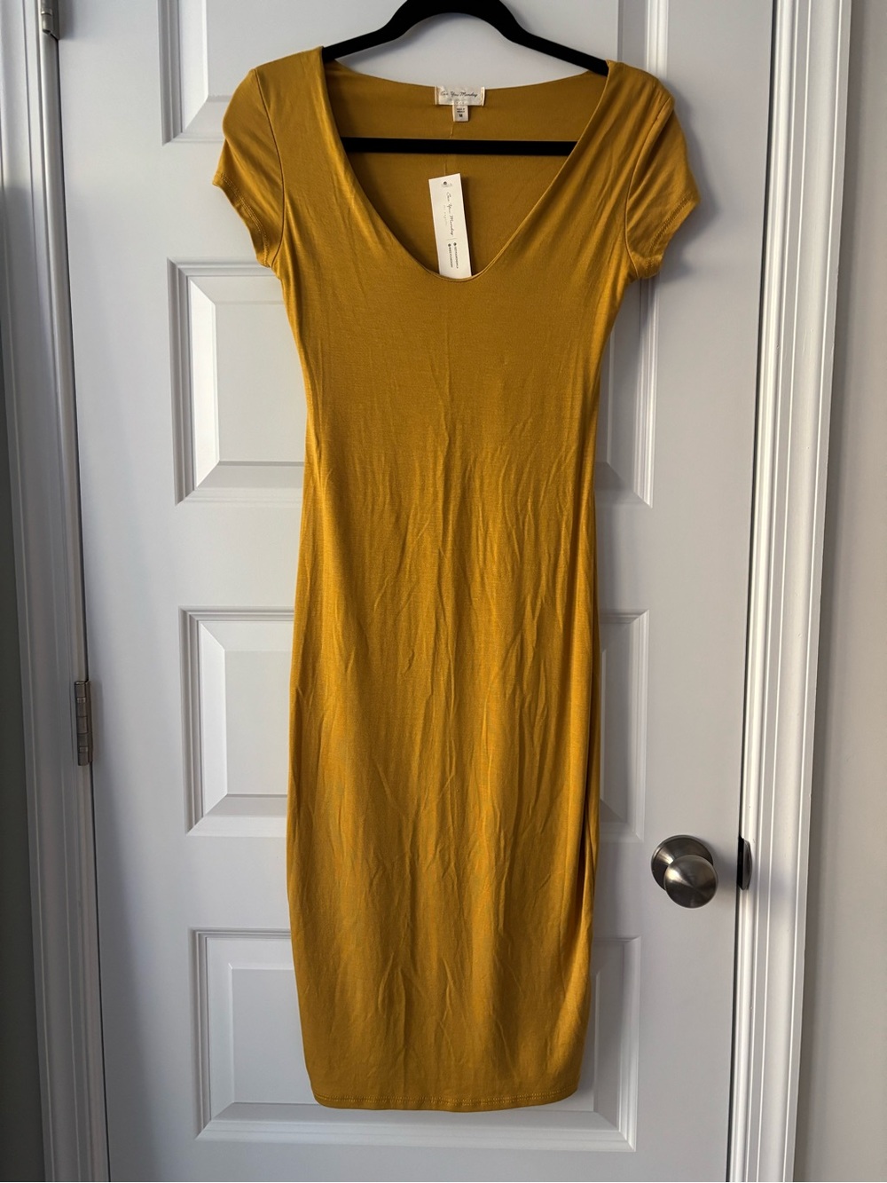 See You Monday Mustard Scoop Neck Midi Dress M